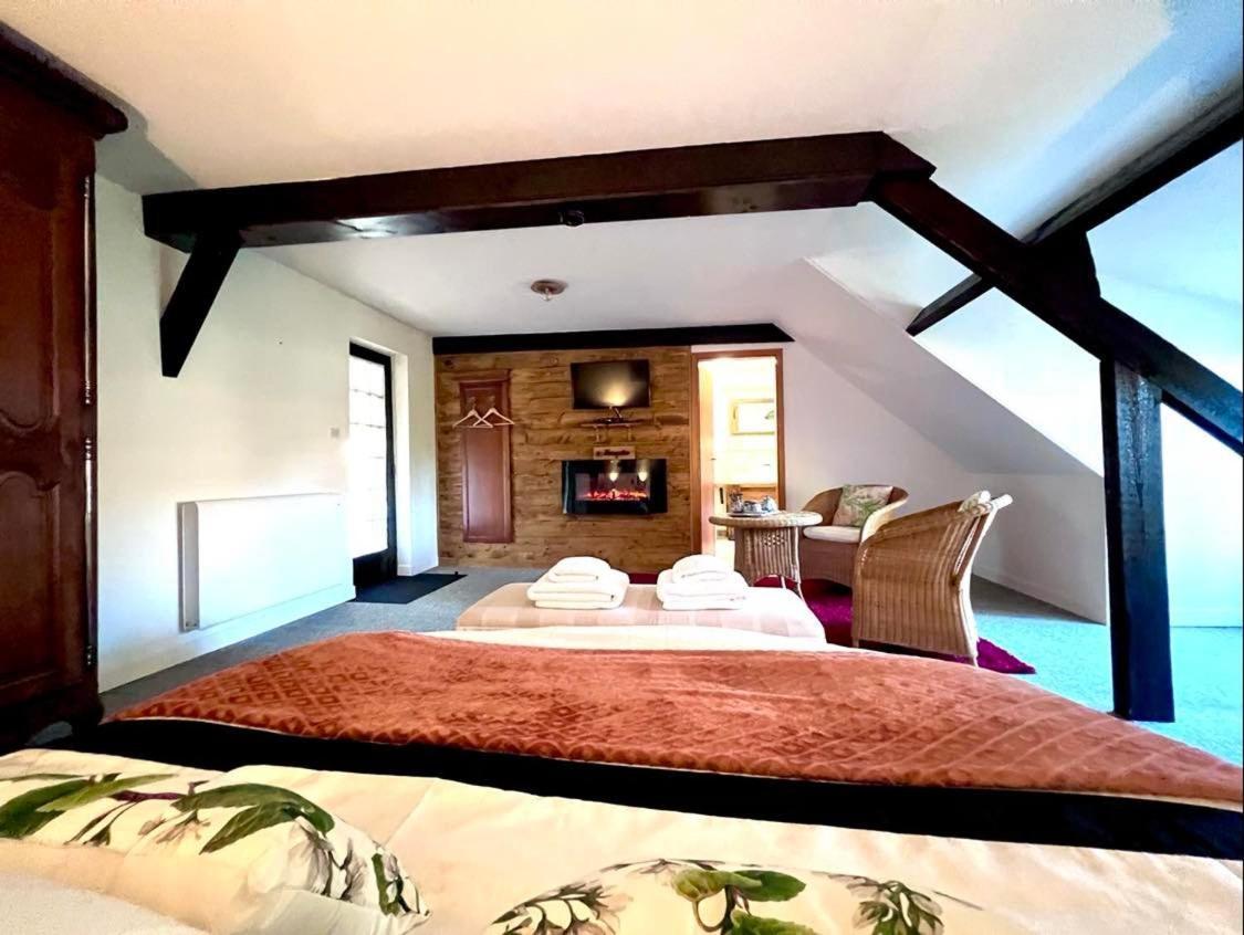 Le Domaine Du Moulin Foulon Hotel Essay Luaran gambar