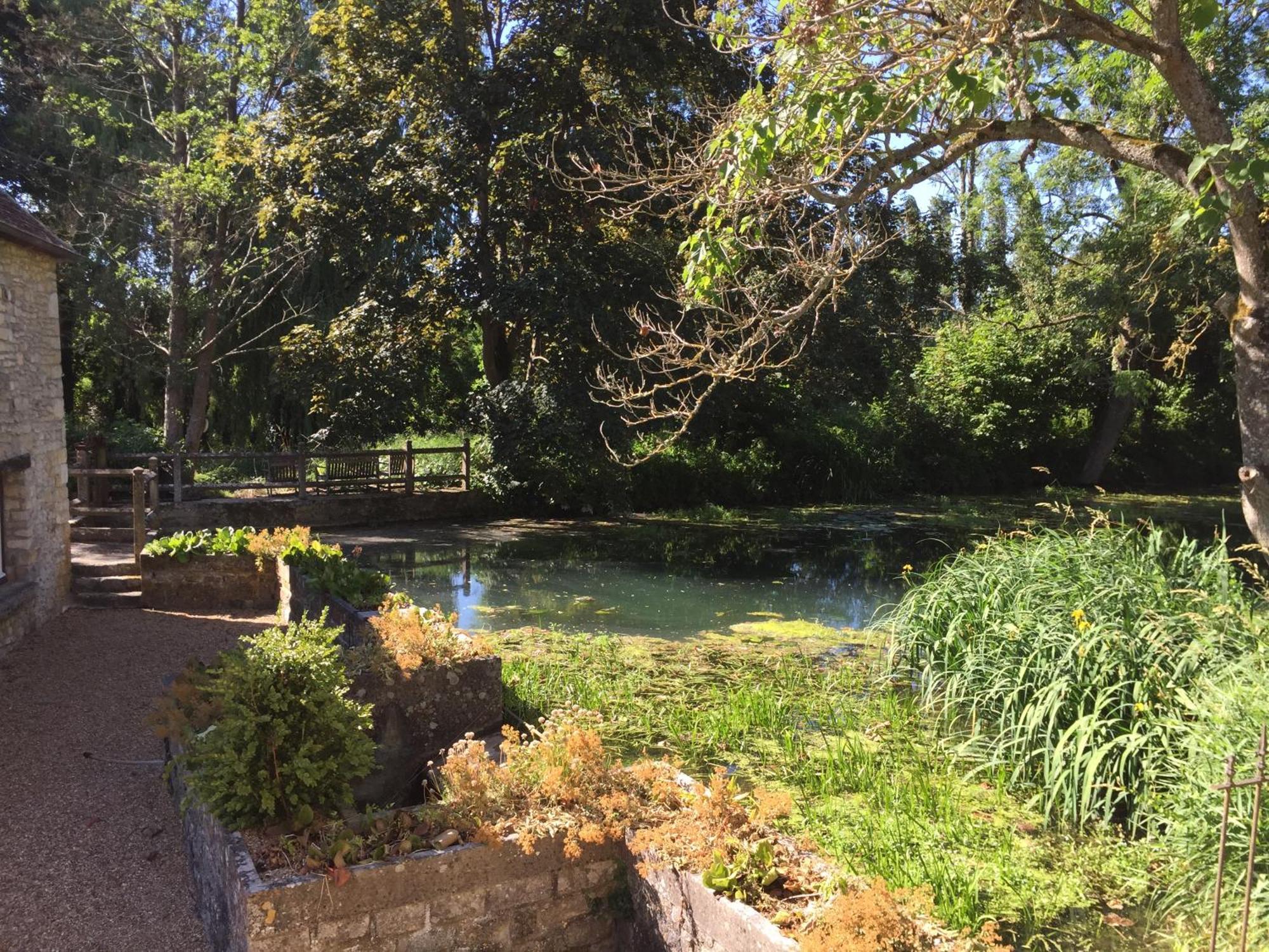 Le Domaine Du Moulin Foulon Hotel Essay Luaran gambar